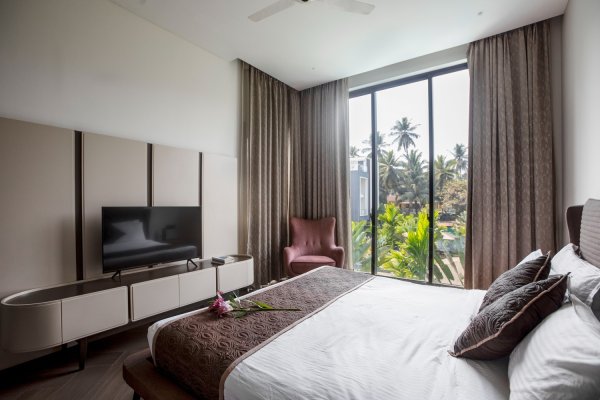 Image Title Goes Here