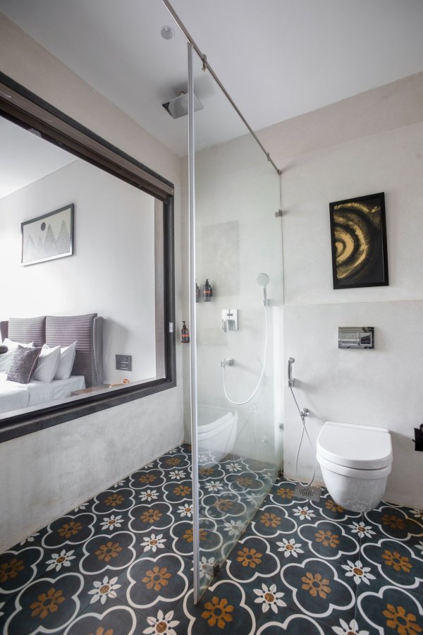 Image Title Goes Here