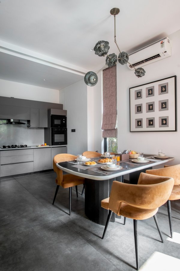 Image Title Goes Here