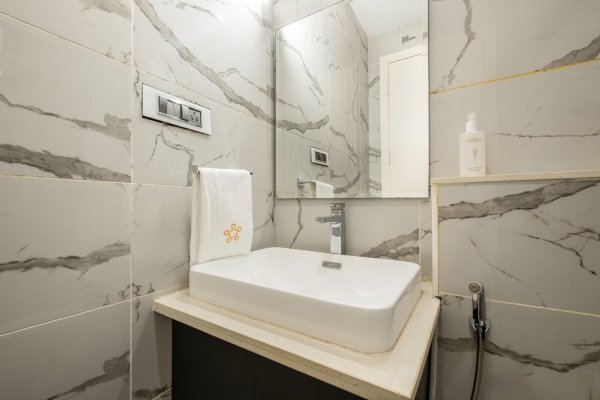 Image Title Goes Here