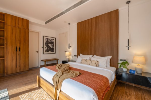 Image Title Goes Here