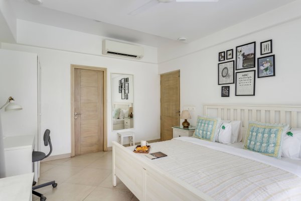 Image Title Goes Here