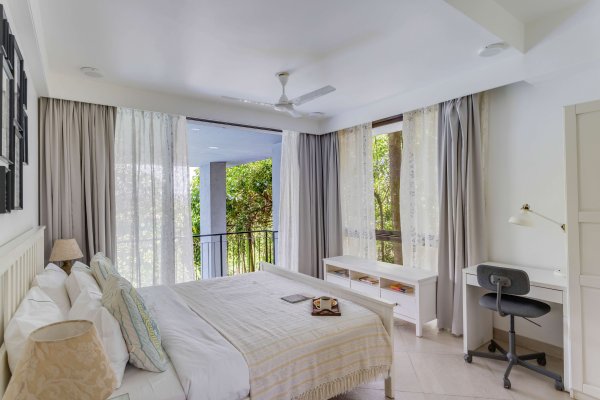 Image Title Goes Here