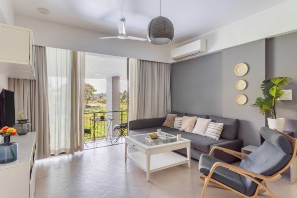 Image Title Goes Here