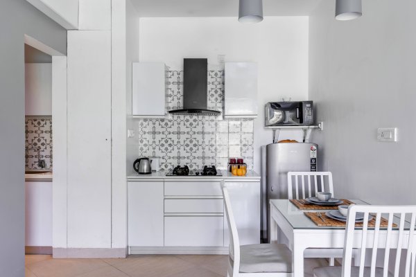 Image Title Goes Here