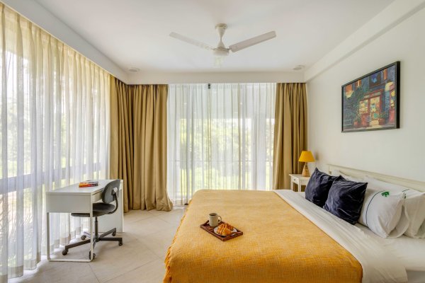 Image Title Goes Here