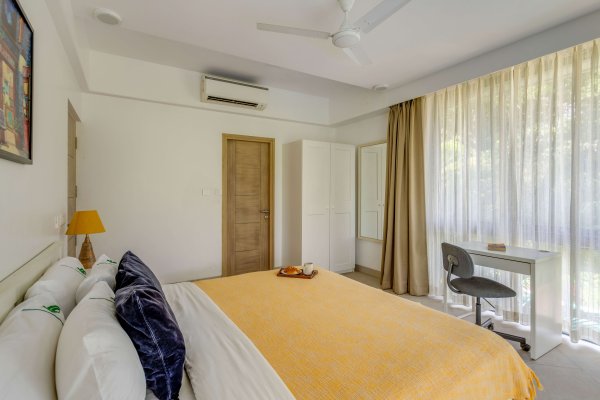 Image Title Goes Here