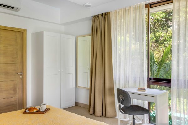 Image Title Goes Here