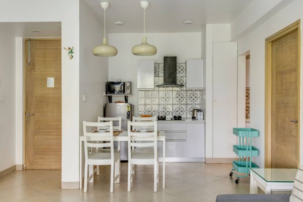 Image Title Goes Here