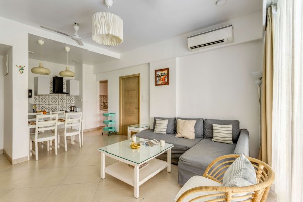 Image Title Goes Here