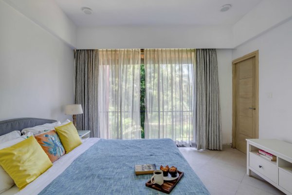 Image Title Goes Here