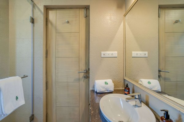 Image Title Goes Here