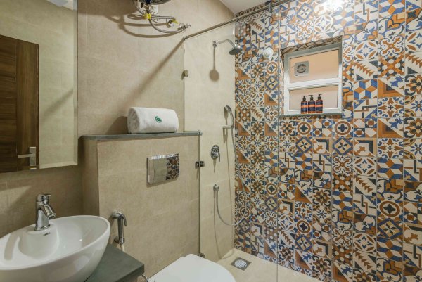 Image Title Goes Here