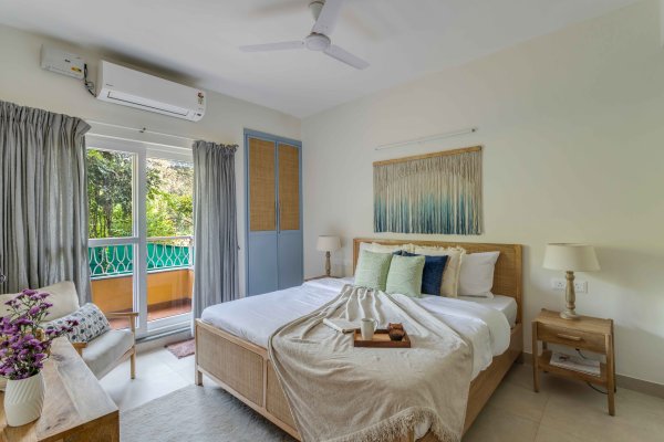 Image Title Goes Here