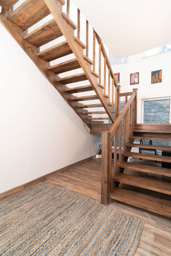 Image Title Goes Here