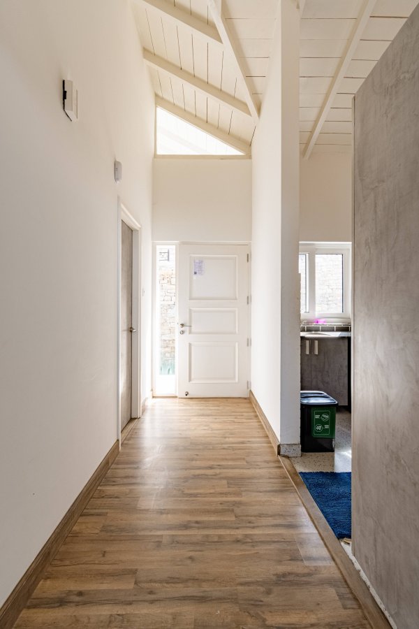 Image Title Goes Here