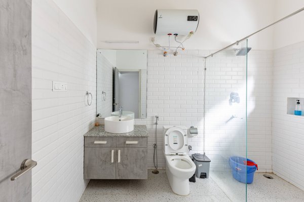 Image Title Goes Here