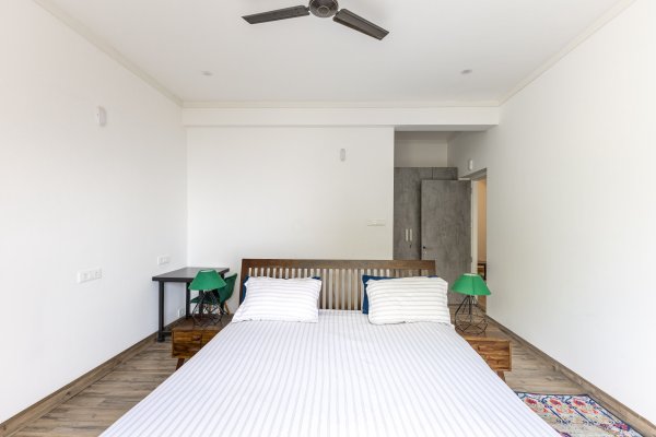 Image Title Goes Here