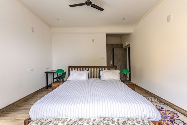 Image Title Goes Here