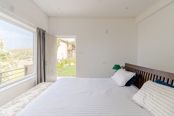 Image Title Goes Here