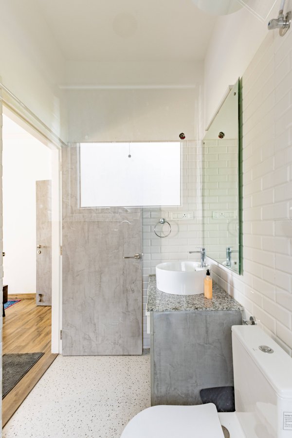 Image Title Goes Here