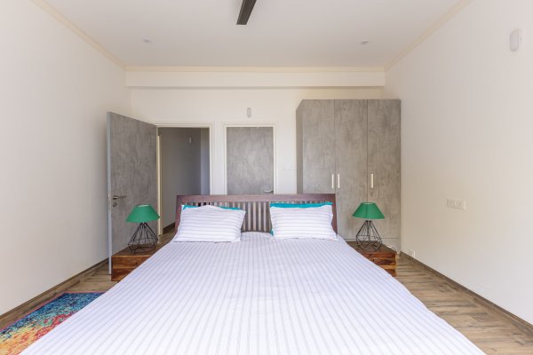 Image Title Goes Here