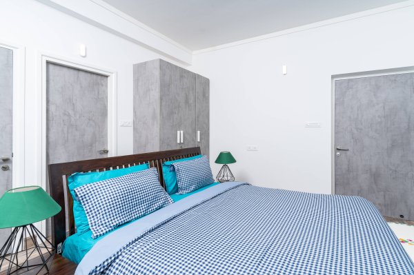 Image Title Goes Here