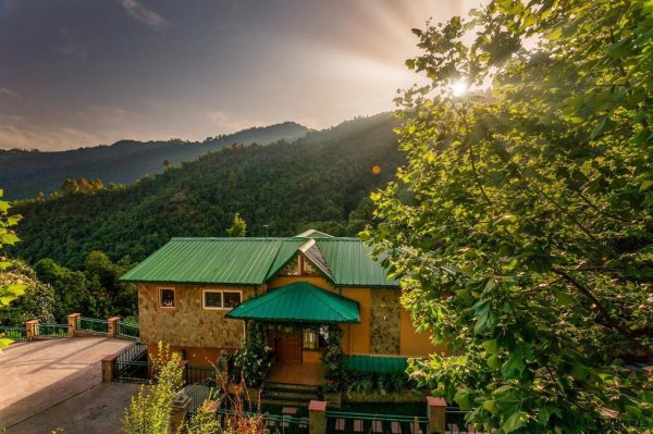 Image Title Goes Here