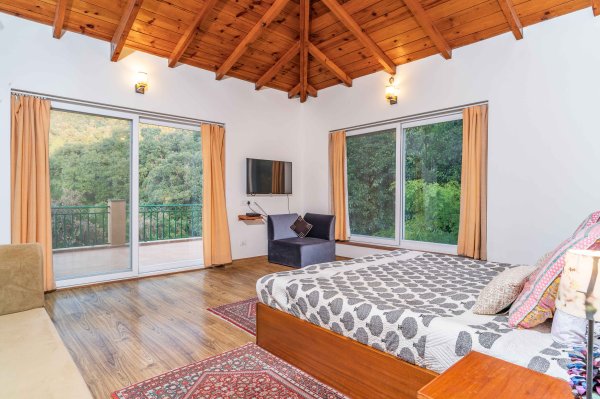 Image Title Goes Here