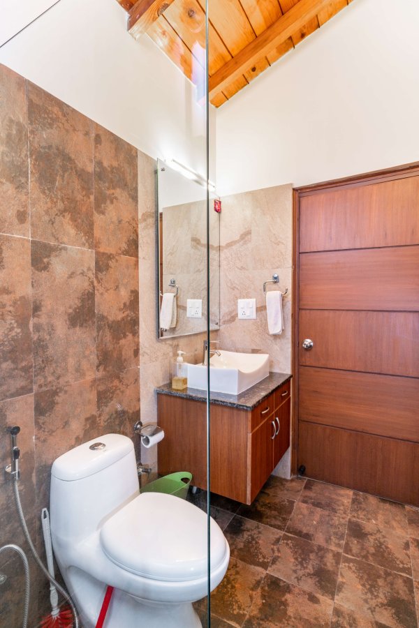 Image Title Goes Here