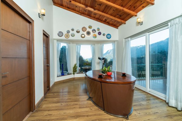 Image Title Goes Here