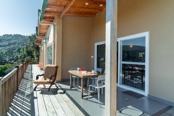 Image Title Goes Here