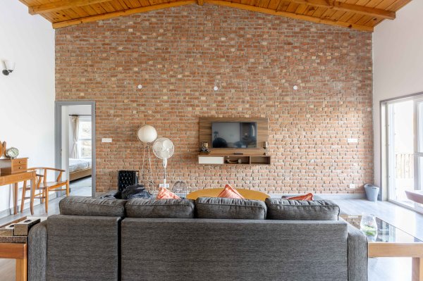 Image Title Goes Here