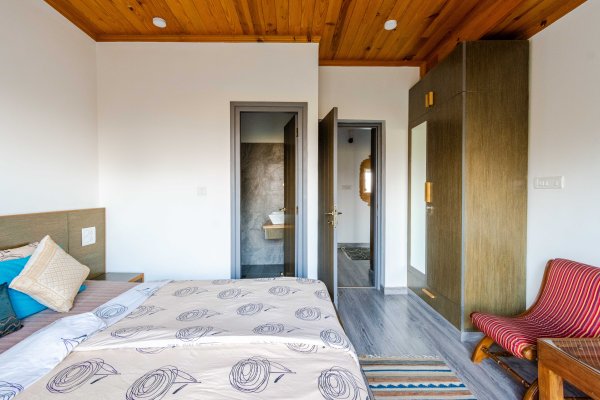 Image Title Goes Here