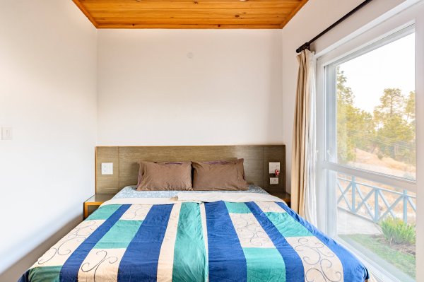 Image Title Goes Here