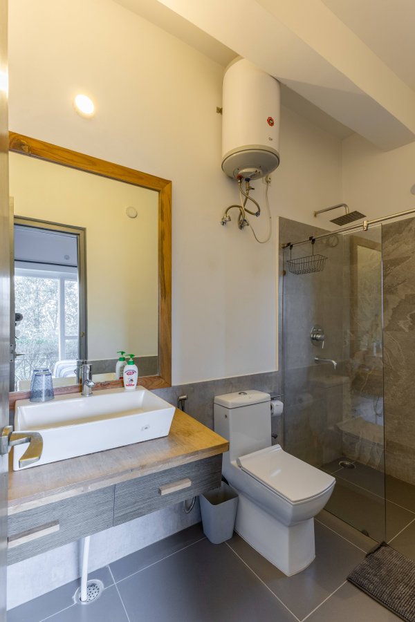 Image Title Goes Here