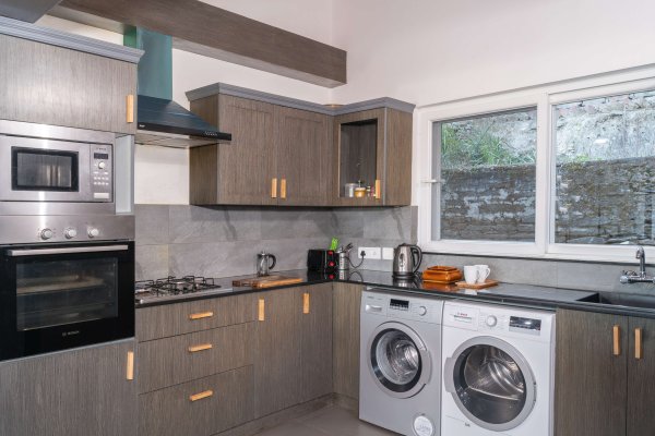 Image Title Goes Here