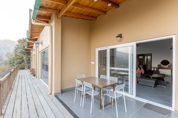 Image Title Goes Here