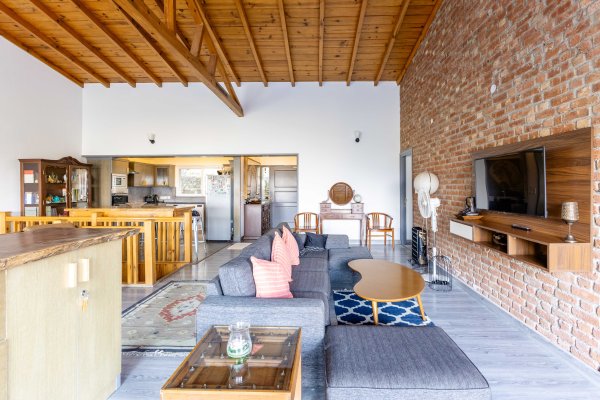 Image Title Goes Here