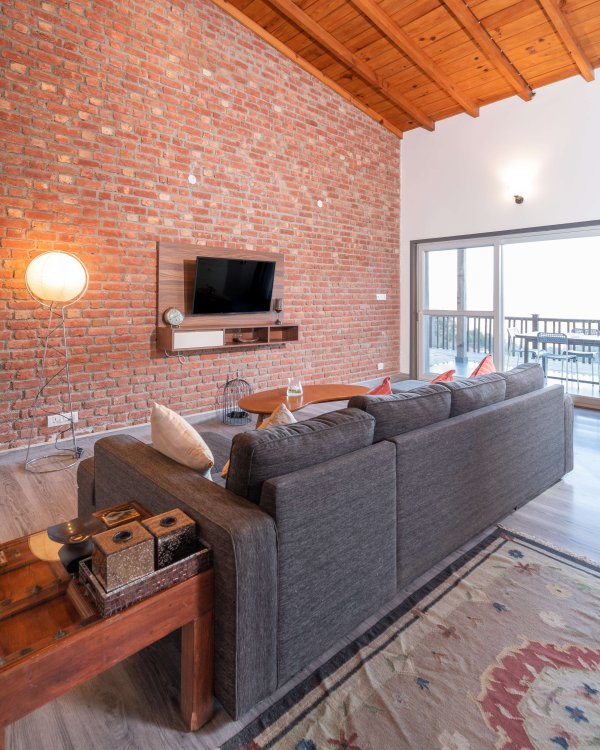 Image Title Goes Here