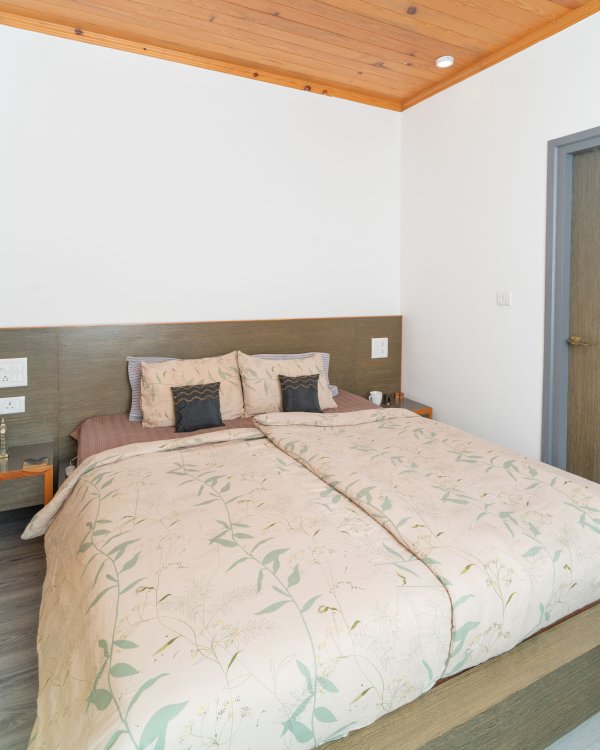 Image Title Goes Here