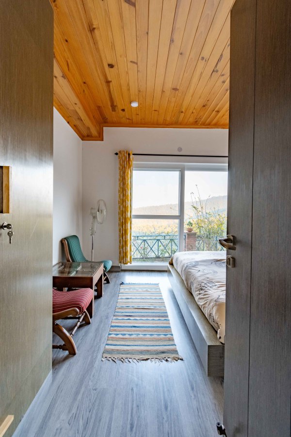 Image Title Goes Here