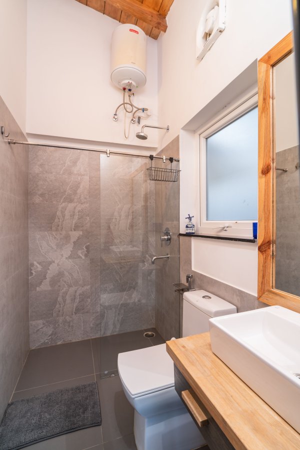 Image Title Goes Here