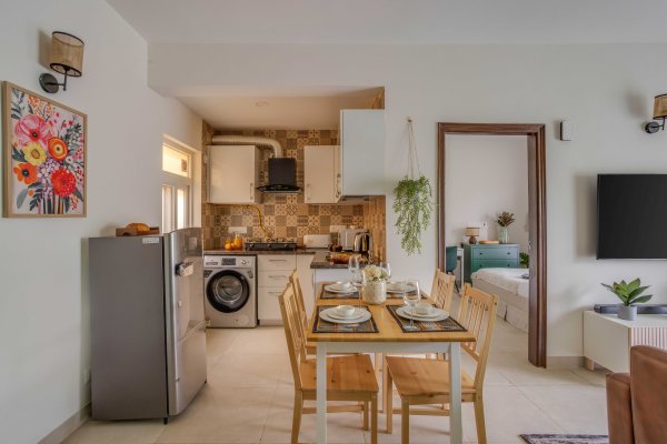 Image Title Goes Here