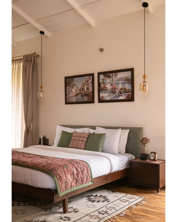 Image Title Goes Here