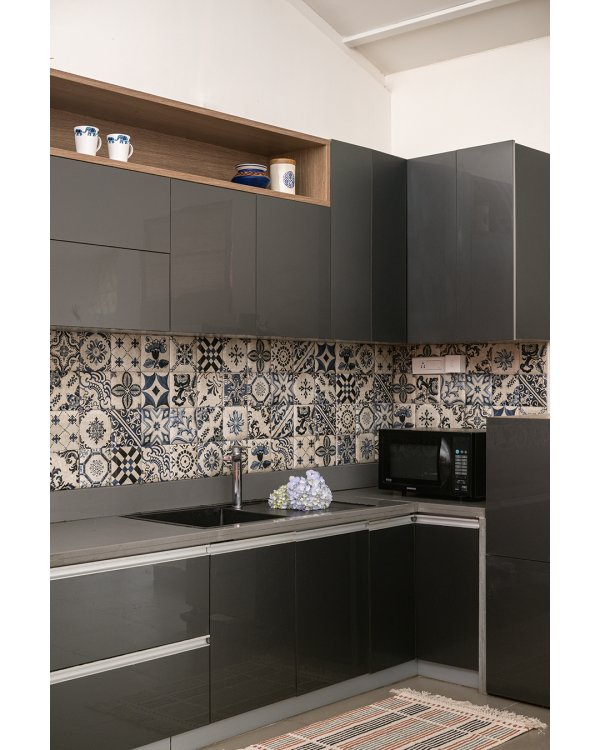 Image Title Goes Here