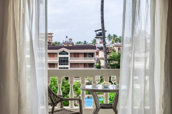 Image Title Goes Here