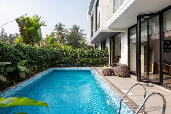 Image Title Goes Here