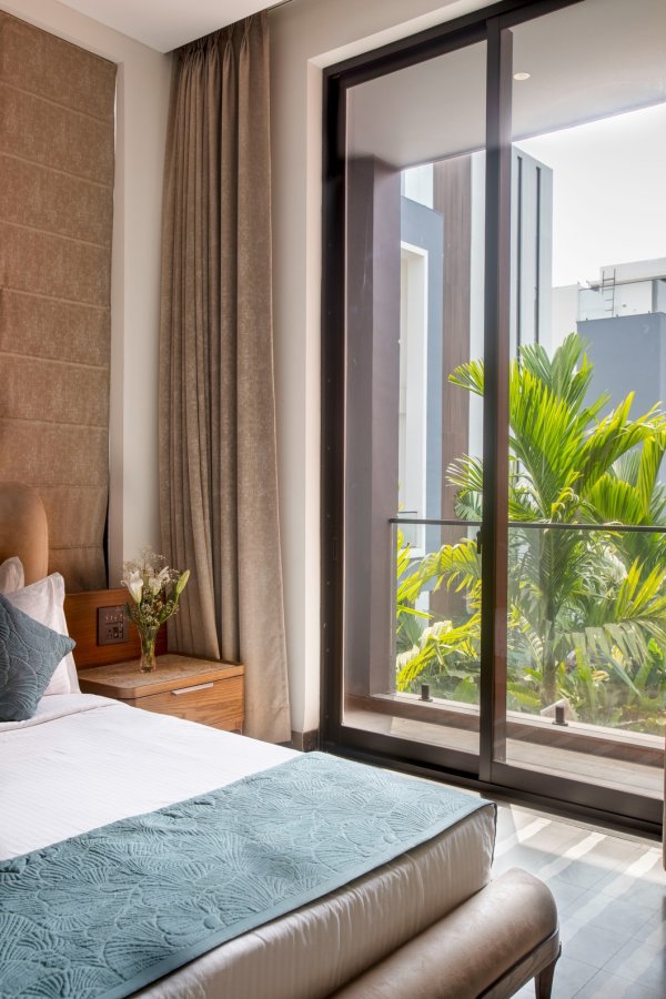 Image Title Goes Here