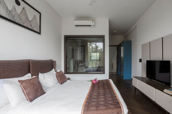 Image Title Goes Here